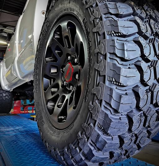 Landsail-CLX9-Mudblazer-MT-3