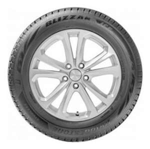 Bridgestone Blizzak Ice 235/45 R17 94S
